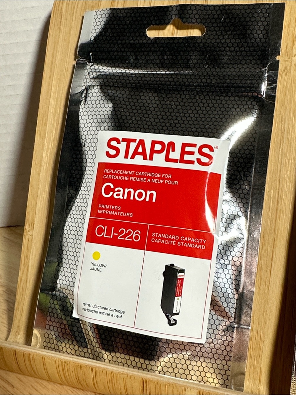 Canon Printer Ink CLI-226 Black / Yellow BNIB Staples - Picture 5 of 6